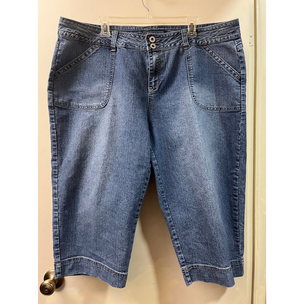 Baccini Women’s Cropped Jeans Size 22W